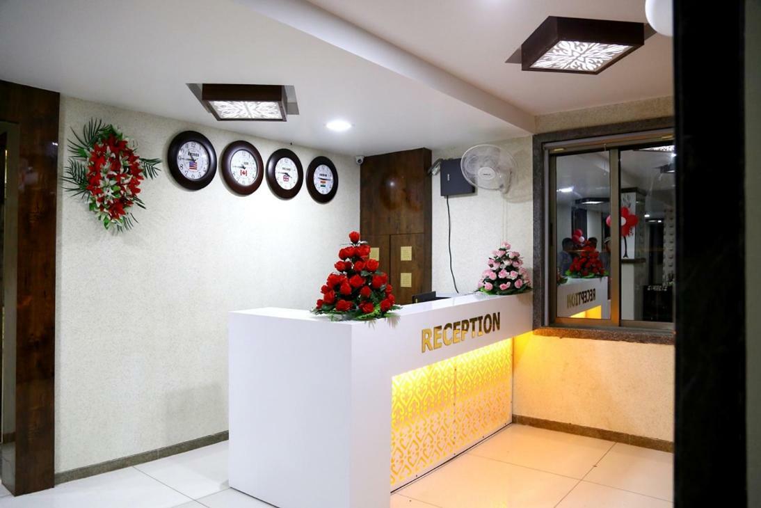 Hotel Shahi Darbar Navsari ภายนอก รูปภาพ