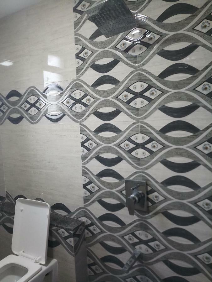Hotel Shahi Darbar Navsari ภายนอก รูปภาพ